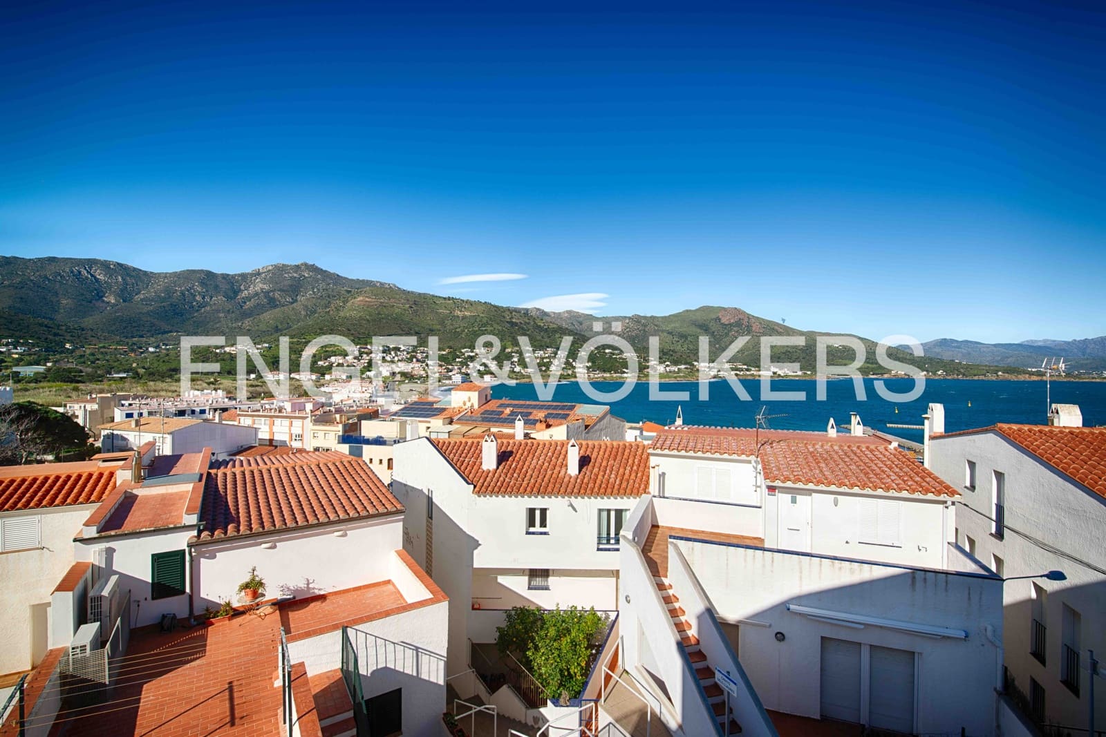 18 soveværelse Rækkehus til salg i El Port de la Selva - € 1.500.000 (Ref: 9005642)