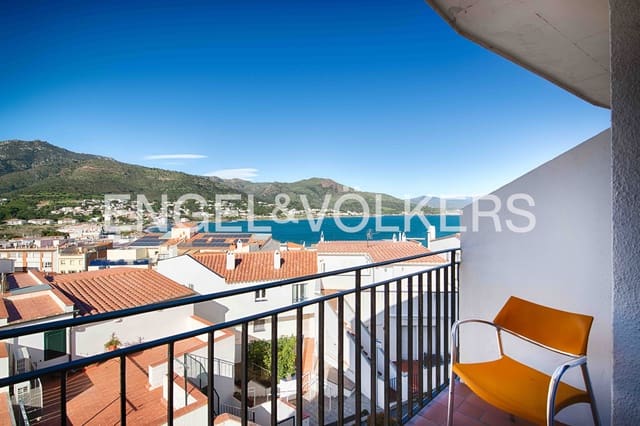 18 quarto Moradia em Banda para venda em El Port de la Selva - 1 500 000 € (Ref: 9005642)