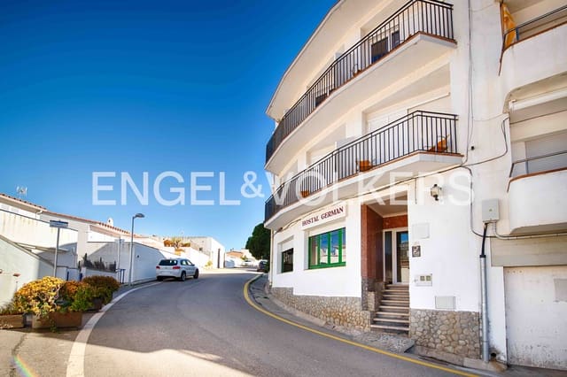 18 quarto Moradia em Banda para venda em El Port de la Selva - 1 500 000 € (Ref: 9005642)