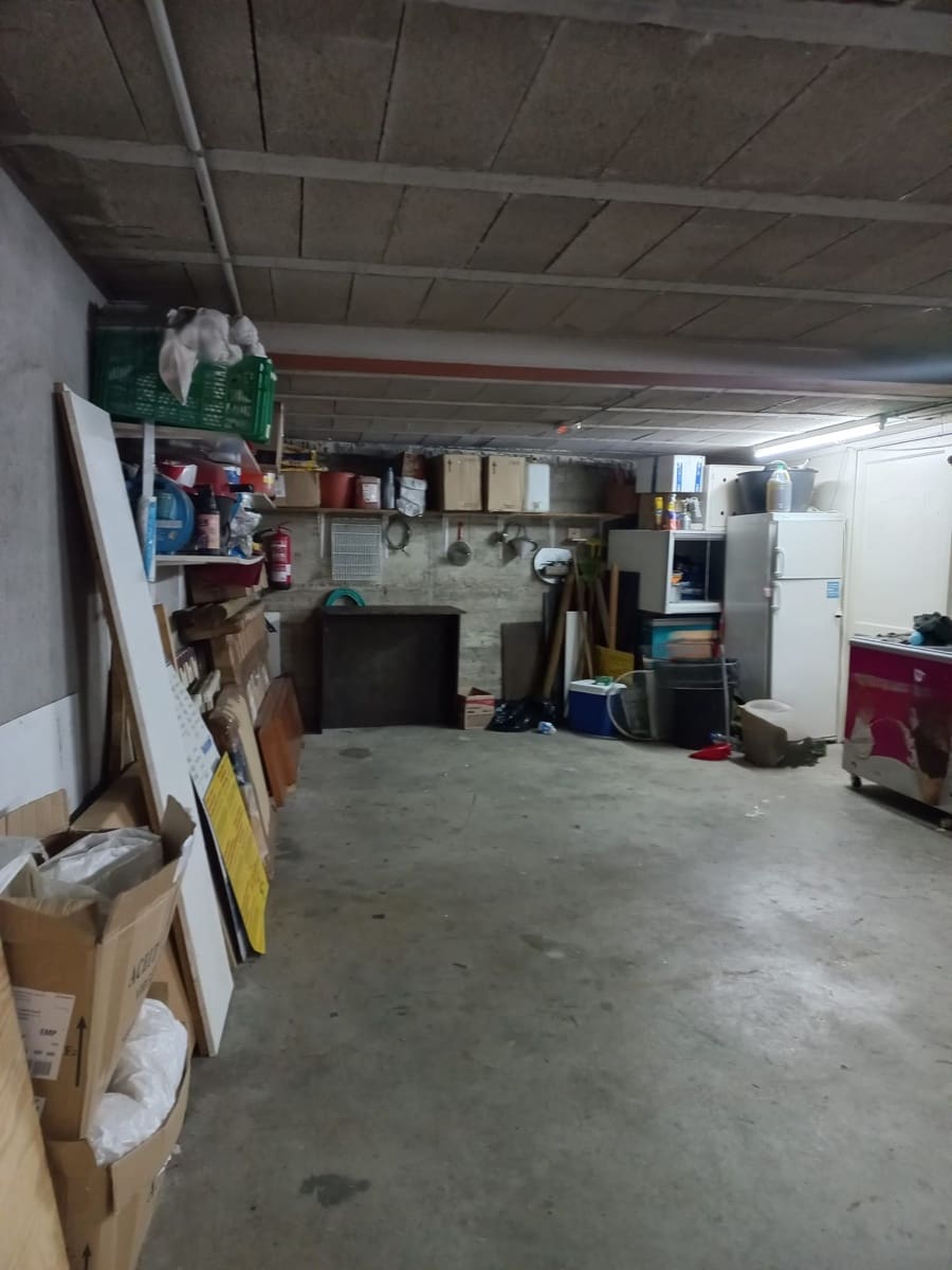 Garage til salg i Cadaques - € 195.000 (Ref: 9005643)