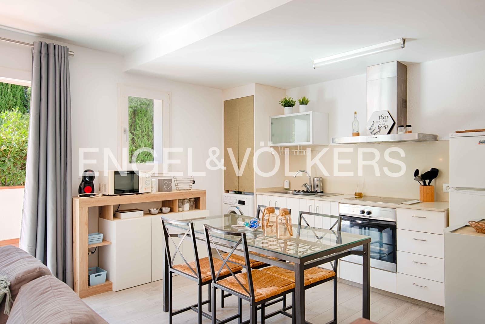 2 soveværelse Lejlighed til salg i Cadaques - € 465.000 (Ref: 9005644)