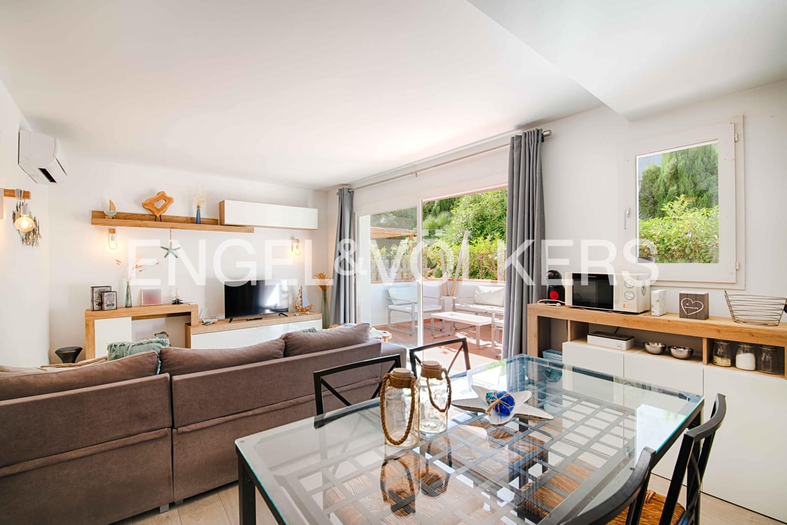 2 soveværelse Lejlighed til salg i Cadaques - € 465.000 (Ref: 9005644)