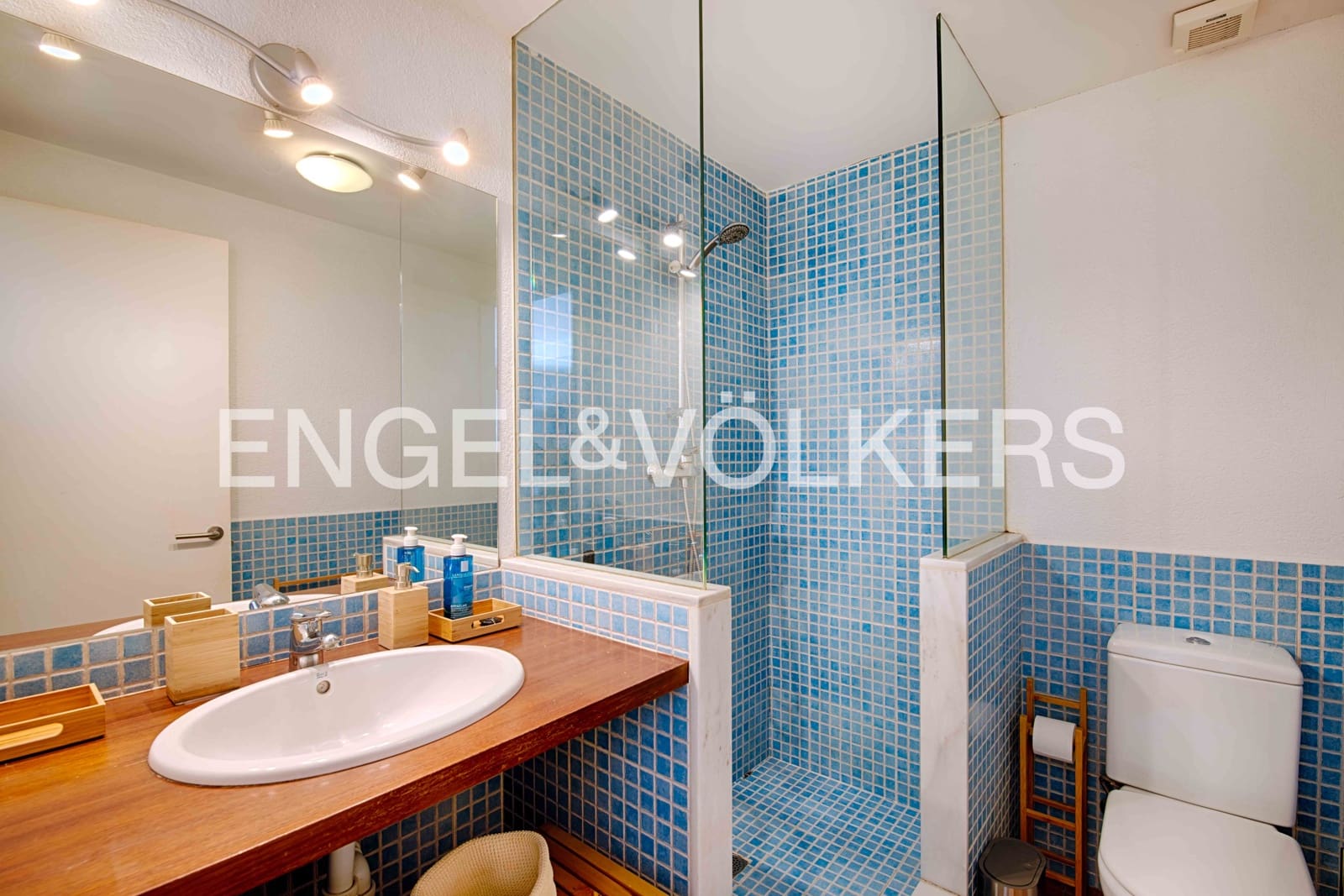 2 soveværelse Lejlighed til salg i Cadaques - € 465.000 (Ref: 9005644)