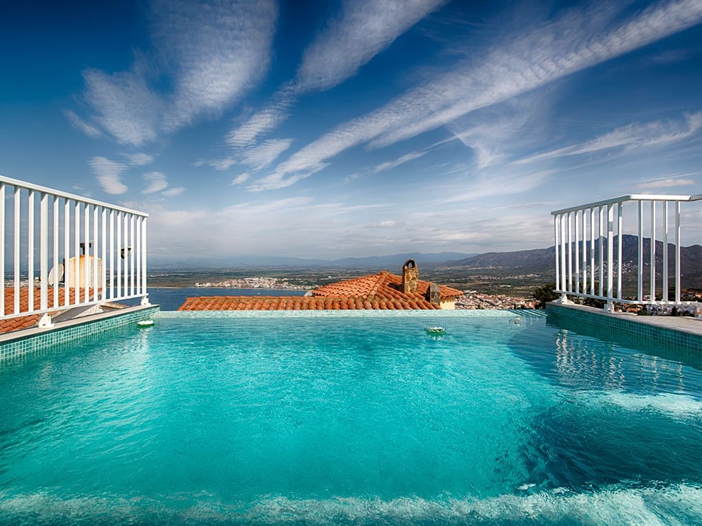 3 sypialnia Willa na sprzedaż w Roses z basenem garażem - 535 000 € (Ref: 9005646)