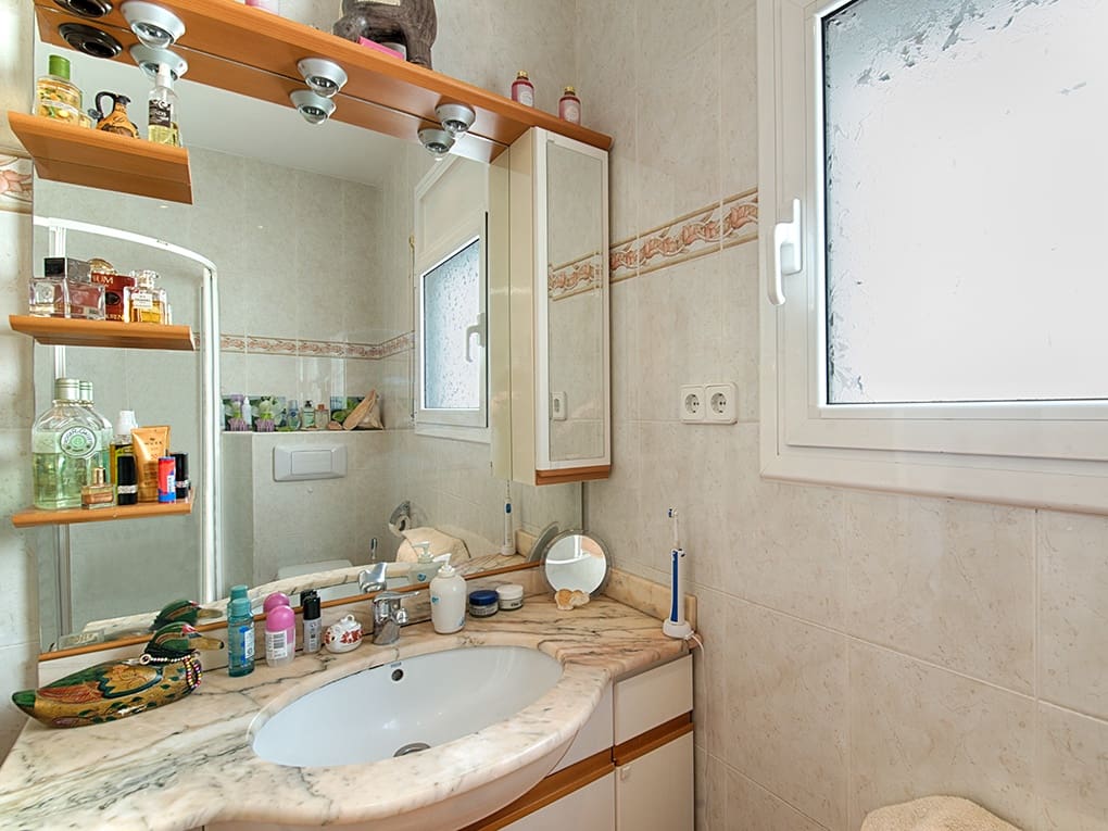 3 sypialnia Willa na sprzedaż w Roses z basenem garażem - 535 000 € (Ref: 9005646)