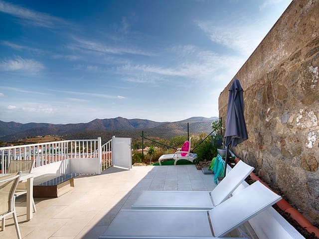 3 soverom Villa til salgs i Roses med svømmebasseng garasje - € 535 000 (Ref: 9005646)