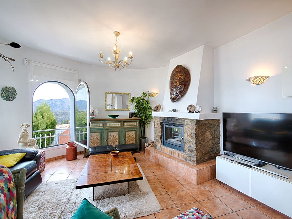 3 sypialnia Willa na sprzedaż w Roses z basenem garażem - 535 000 € (Ref: 9005646)