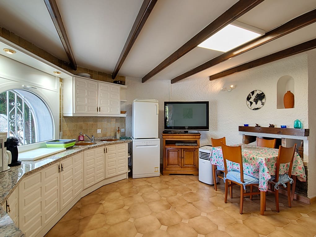 3 sypialnia Willa na sprzedaż w Roses z basenem garażem - 535 000 € (Ref: 9005646)