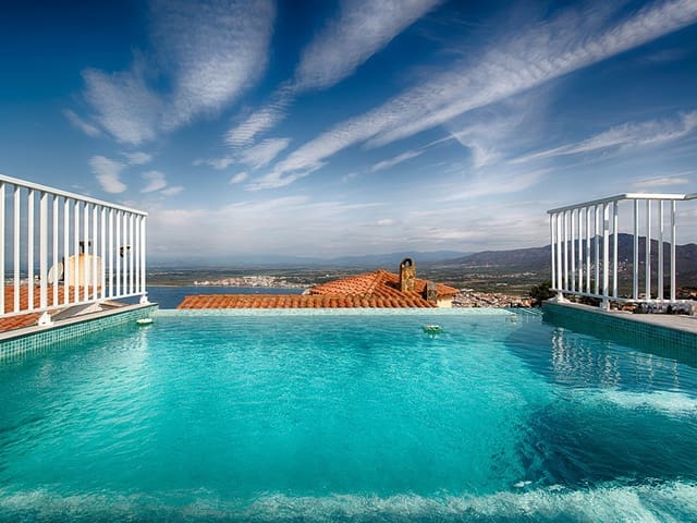 3 Zimmer Villa zu verkaufen in Roses mit Pool Garage - 533.000 € (Ref: 9005646)