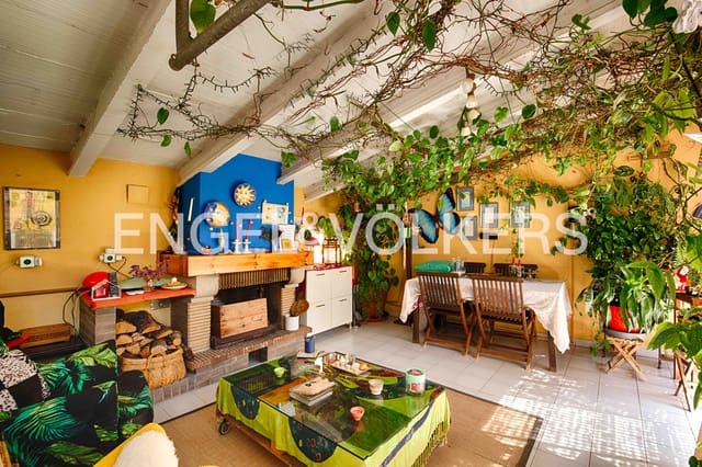 5 quarto Moradia em Banda para venda em Castelló d'Empúries com garagem - 390 000 € (Ref: 9005648)