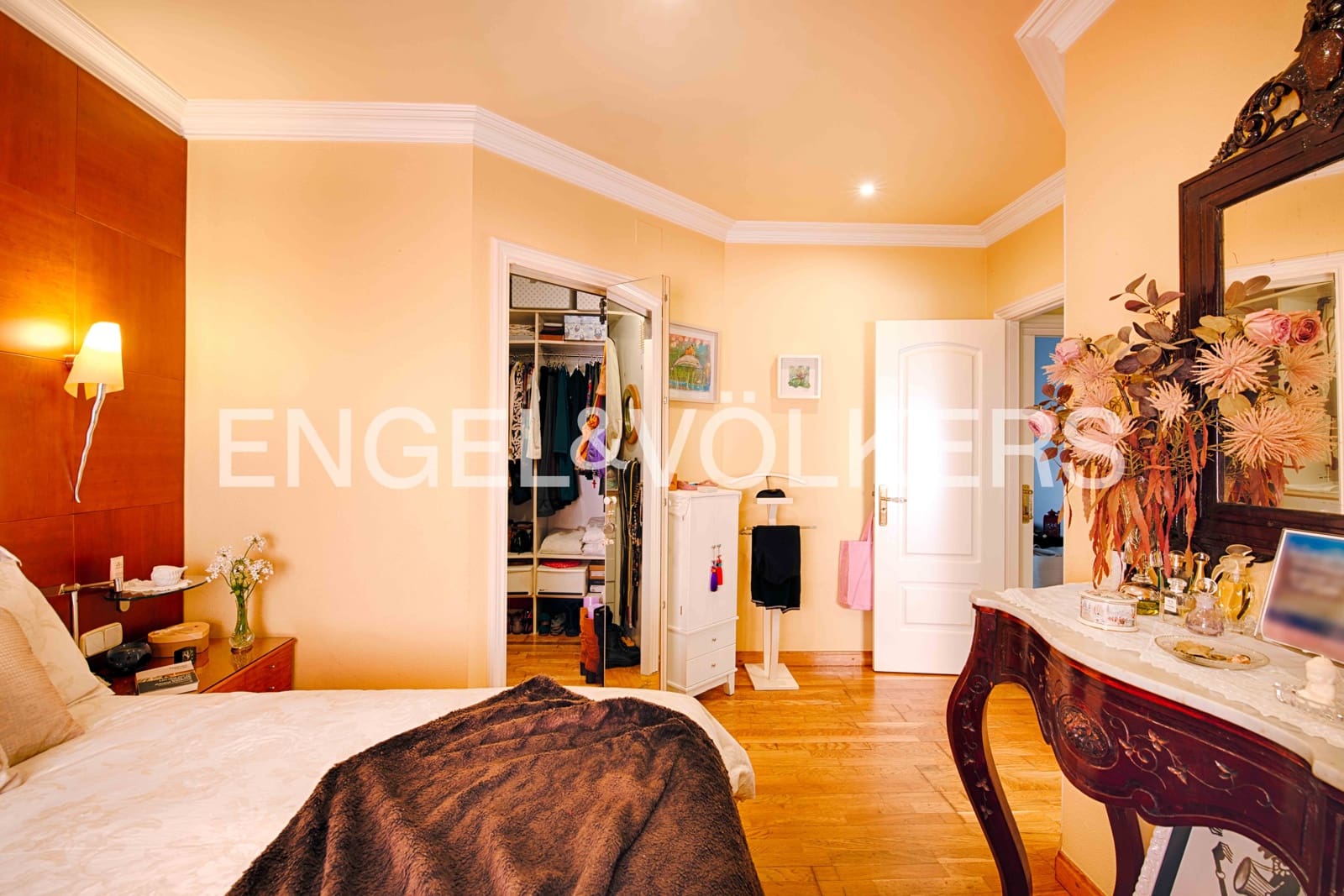 5 soveværelse Rækkehus til salg i Castello d'Empuries med garage - € 390.000 (Ref: 9005648)