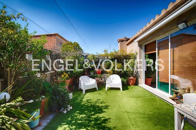Adosado de 5 habitaciones en Castelló d'Empúries en venta con garaje - 350.000 € (Ref: 9005648)