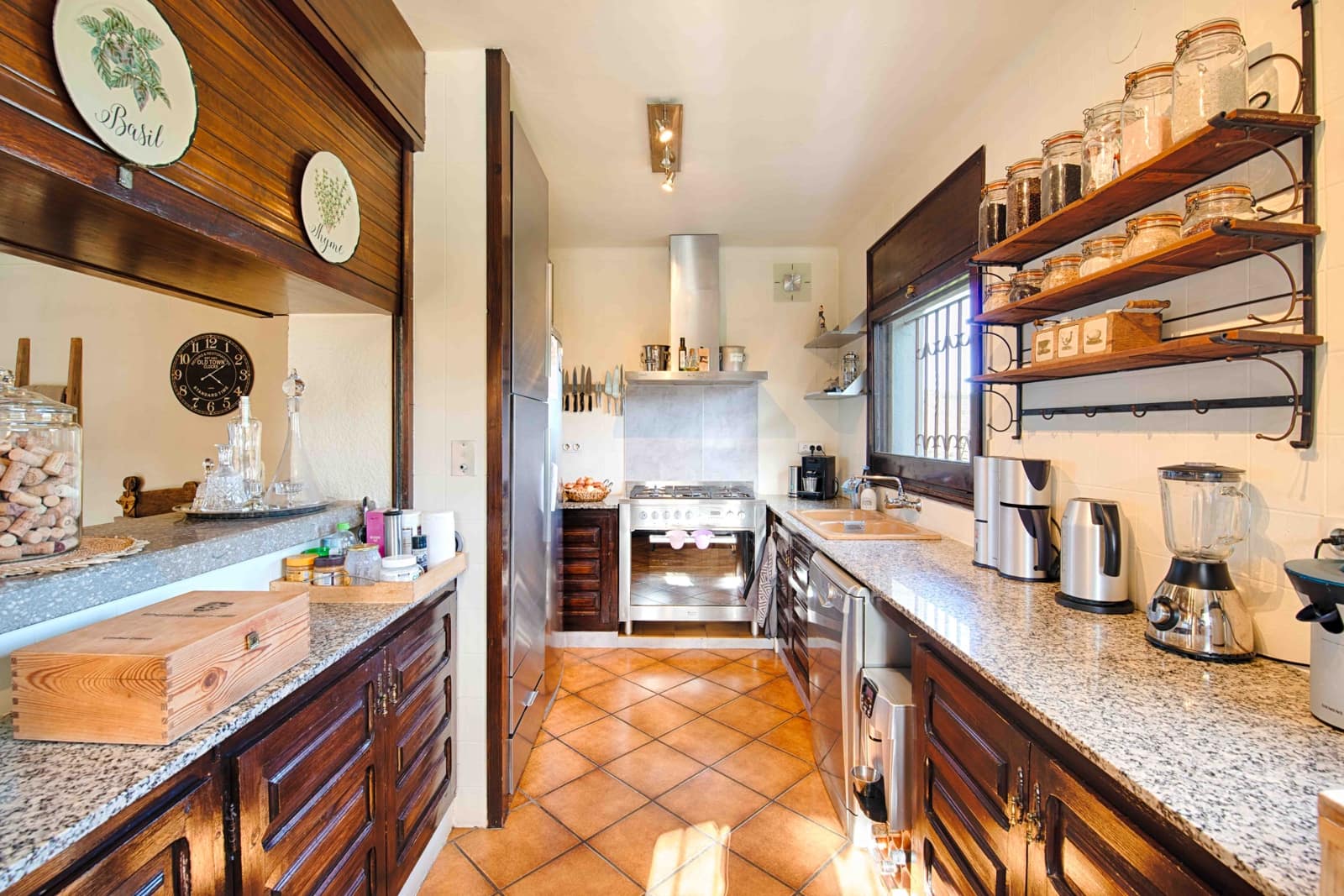 6 soverom Villa til salgs i Roses med svømmebasseng garasje - € 785 000 (Ref: 9005652)