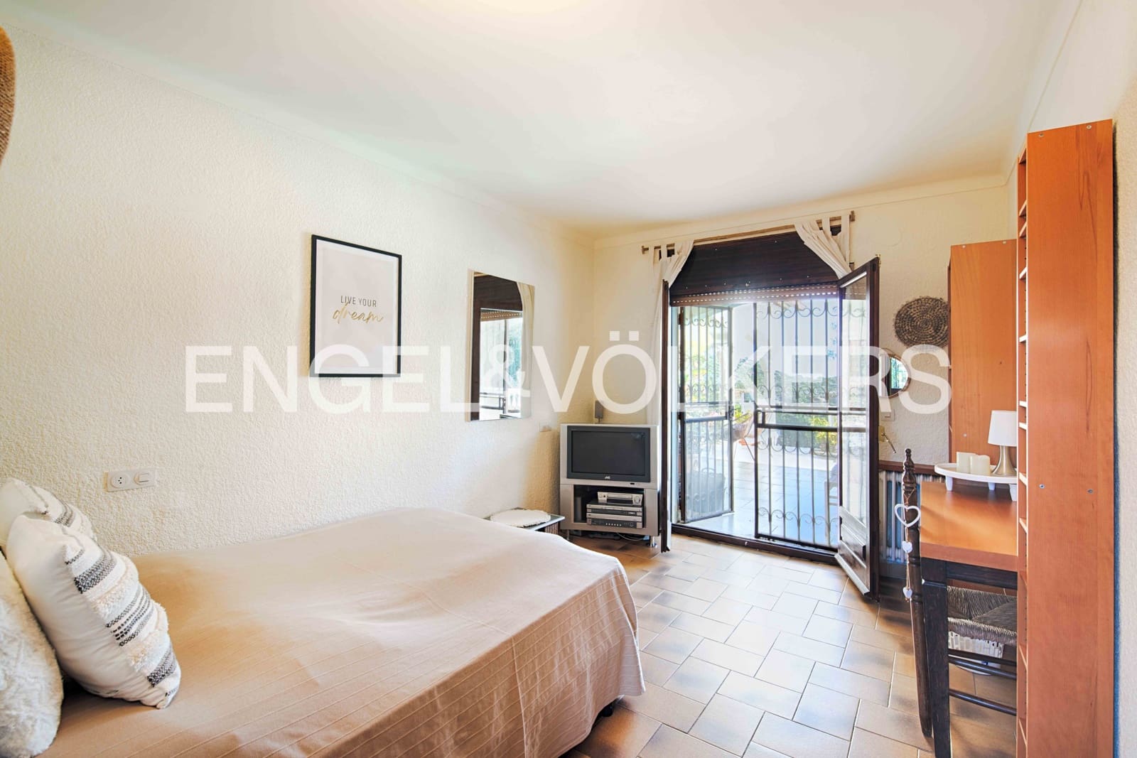 6 soverom Villa til salgs i Roses med svømmebasseng garasje - € 785 000 (Ref: 9005652)