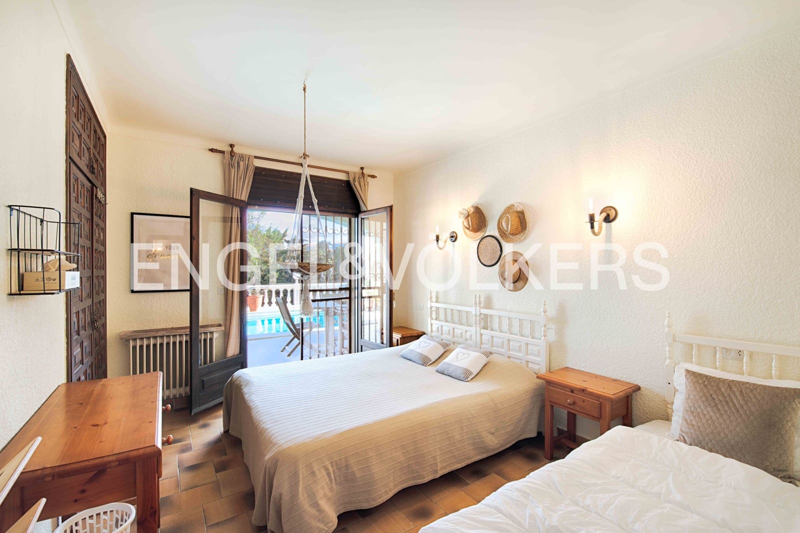 6 soverom Villa til salgs i Roses med svømmebasseng garasje - € 785 000 (Ref: 9005652)