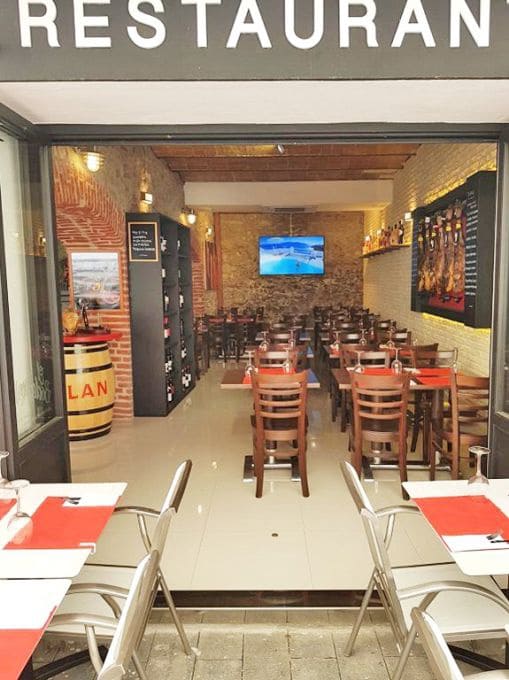 Local Commercial à vendre à Roses - 435 000 € (Ref: 9005656)