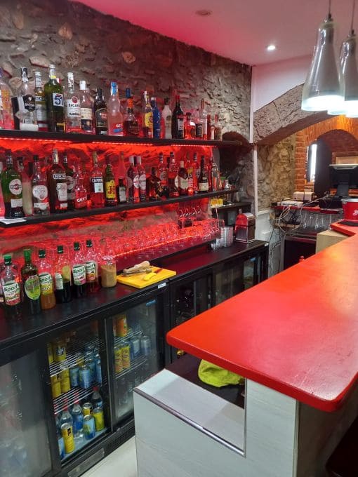 Local Commercial à vendre à Roses - 435 000 € (Ref: 9005656)