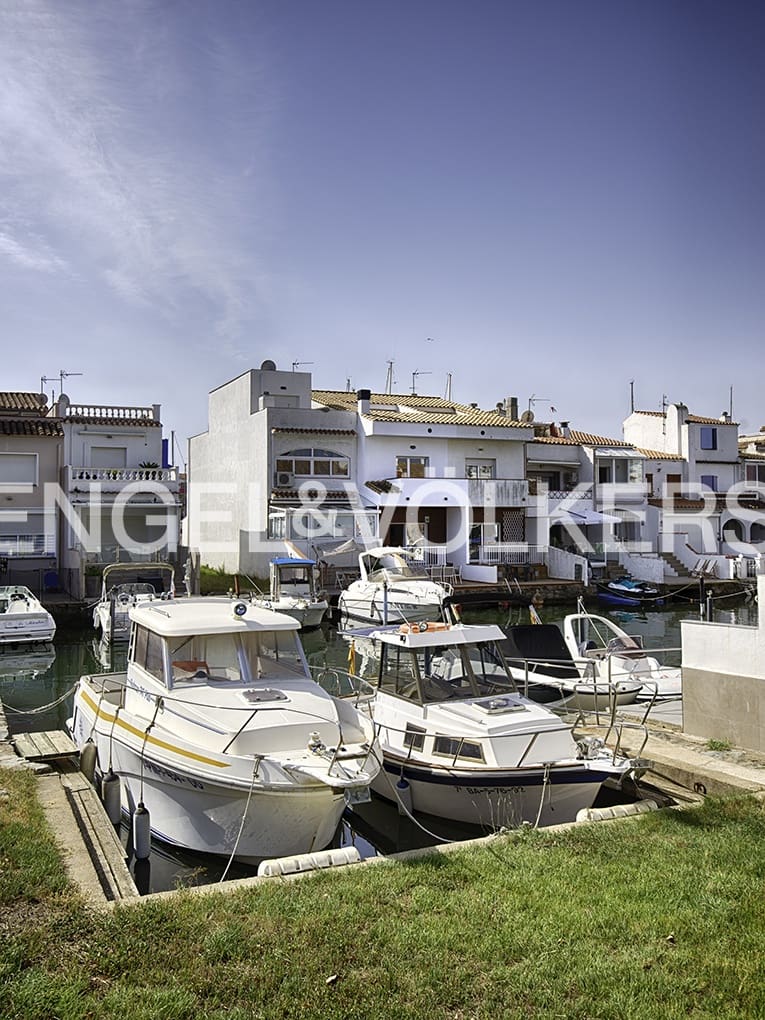 3 soverom Hus til salgs i Empuriabrava med garasje - € 465 000 (Ref: 9005661)