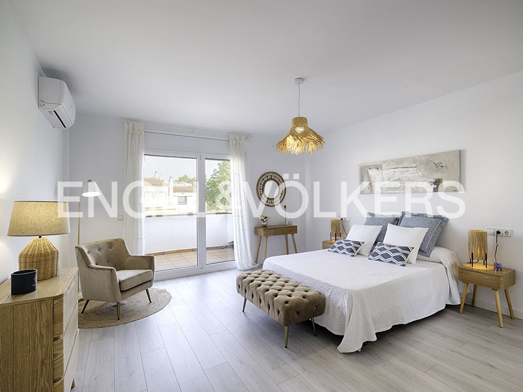 3 soverom Hus til salgs i Empuriabrava med garasje - € 465 000 (Ref: 9005661)