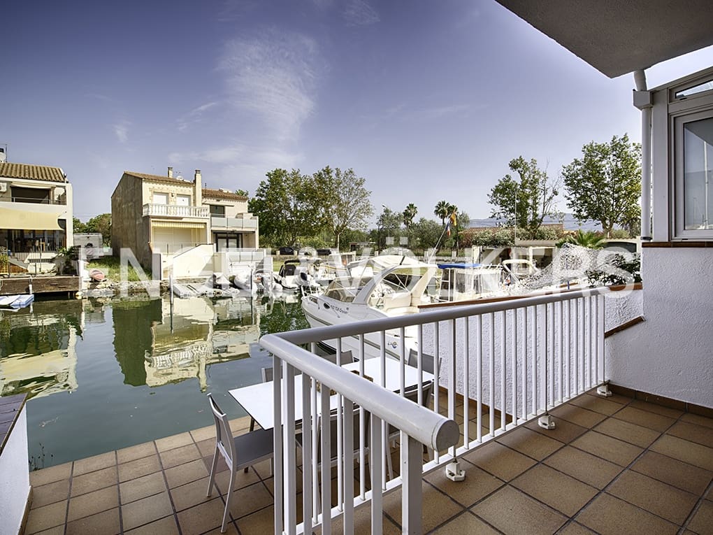 3 soverom Hus til salgs i Empuriabrava med garasje - € 465 000 (Ref: 9005661)