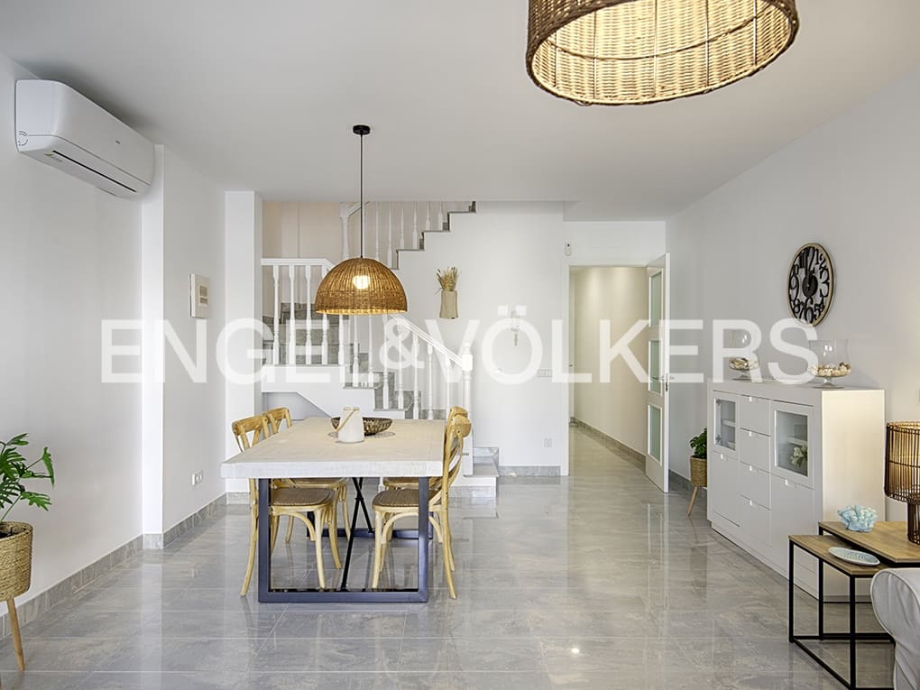 3 soverom Hus til salgs i Empuriabrava med garasje - € 465 000 (Ref: 9005661)