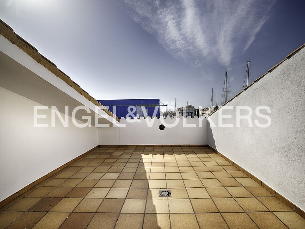 3 soverom Hus til salgs i Empuriabrava med garasje - € 465 000 (Ref: 9005661)