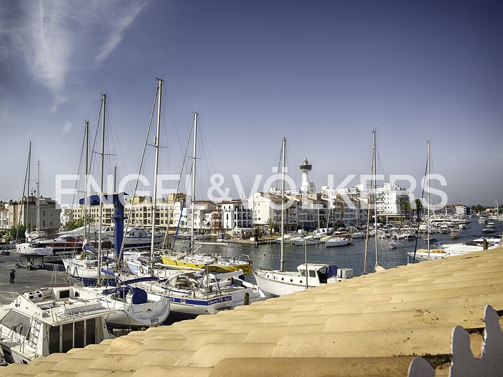 3 soverom Hus til salgs i Empuriabrava med garasje - € 465 000 (Ref: 9005661)