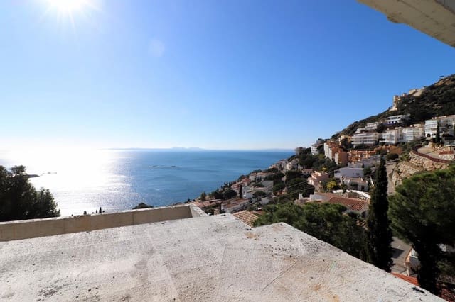 4 quarto Moradia para venda em Roses com piscina garagem - 1 045 000 € (Ref: 9005665)