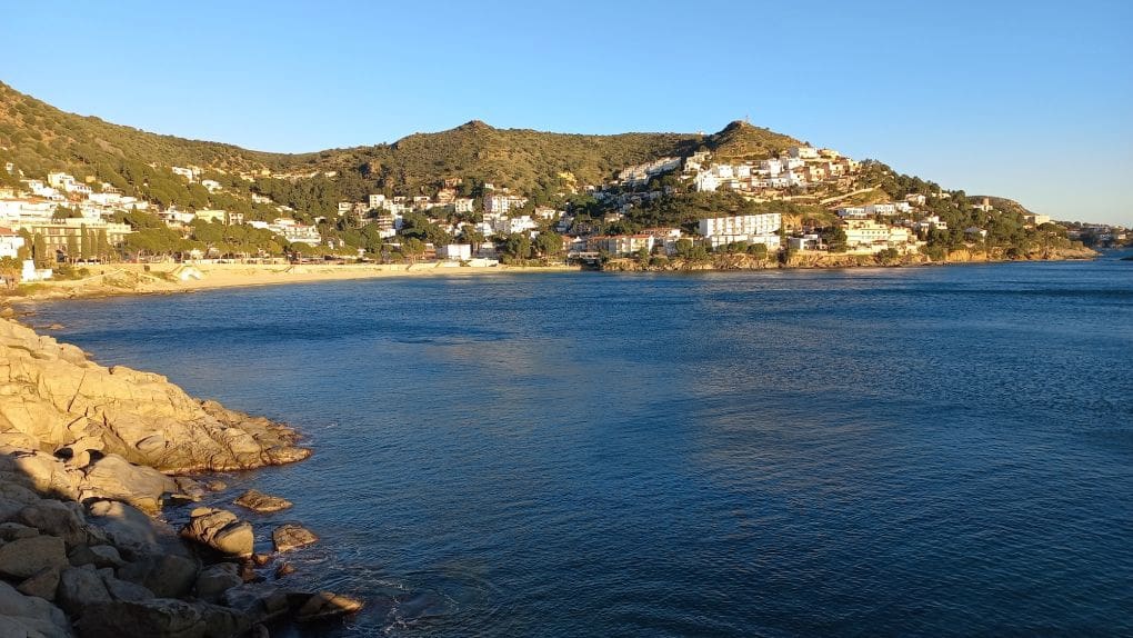 4 soveværelse Villa til salg i Roses med swimmingpool garage - € 1.045.000 (Ref: 9005665)