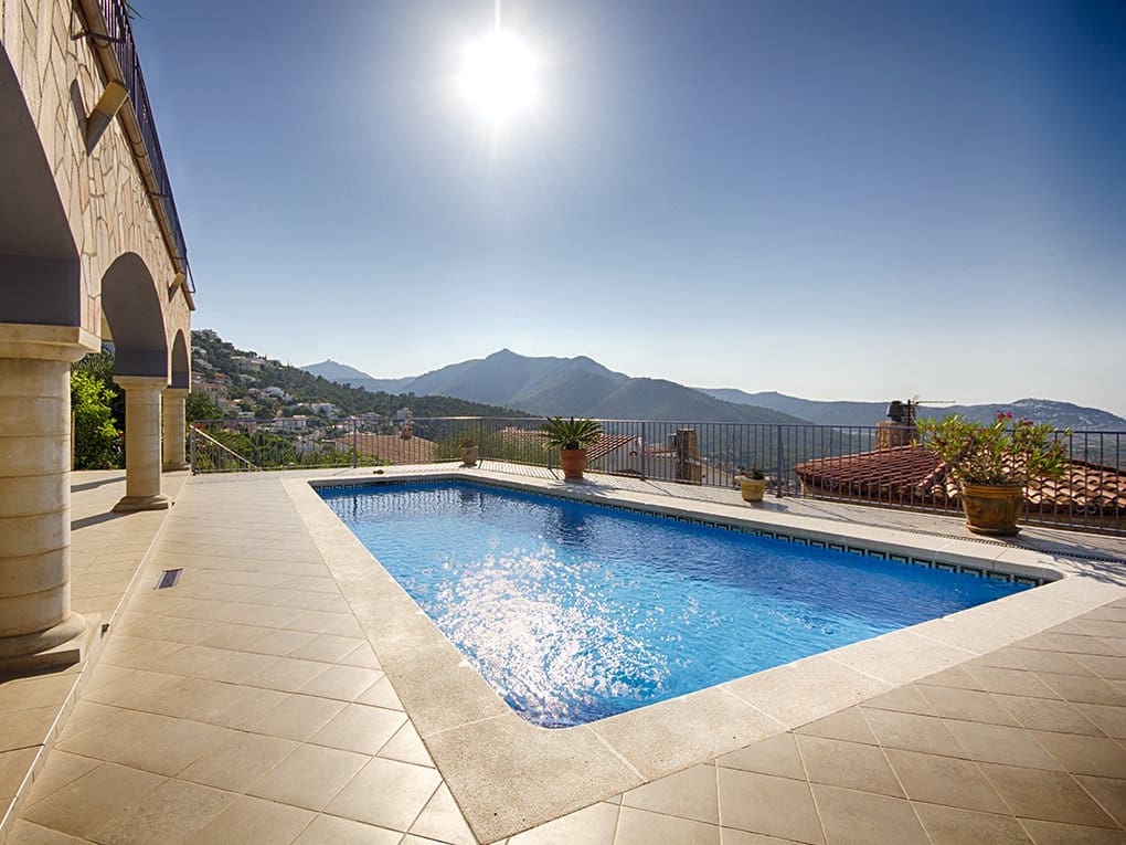 6 quarto Moradia para venda em El Mas Fumats com piscina garagem - 890 000 € (Ref: 9005667)