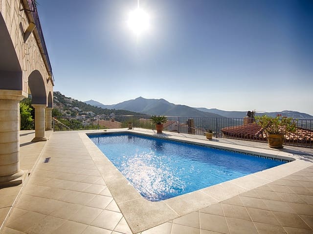 6 sovrum Villa till salu i El Mas Fumats, Roses med pool garage - 890 000 € (Ref: 9005667)
