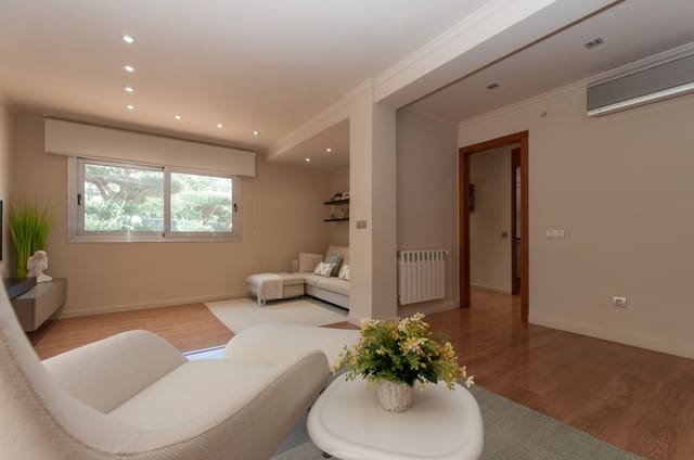 4 soverom Villa til salgs i Roses med svømmebasseng garasje - € 675 000 (Ref: 9005669)