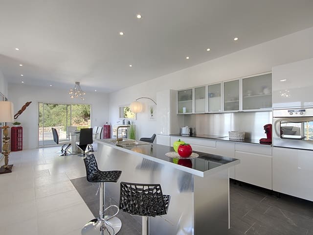 5 soverom Villa til salgs i Roses med svømmebasseng garasje - € 890 000 (Ref: 9005672)