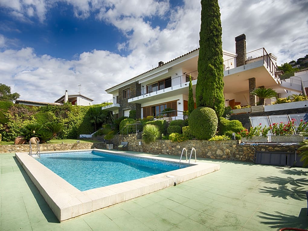 6 soveværelse Villa til salg i Roses med swimmingpool garage - € 2.500.000 (Ref: 9005676)