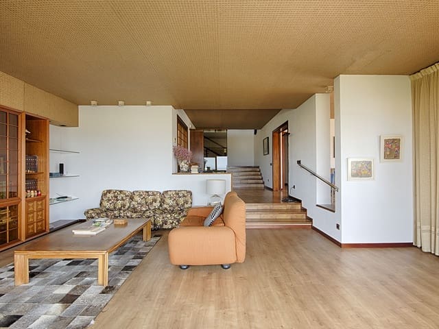 6 soverom Villa til salgs i Roses med svømmebasseng garasje - € 2 500 000 (Ref: 9005676)