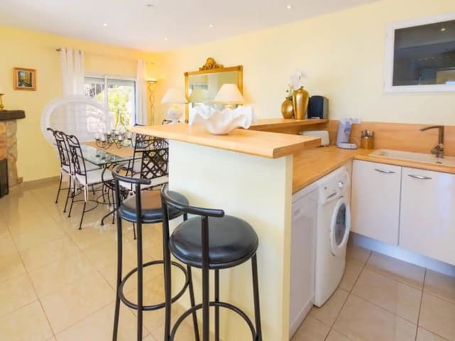 4 chambre Villa/Maison à vendre à El Mas Fumats, Roses avec piscine garage - 859 000 € (Ref: 9005679)