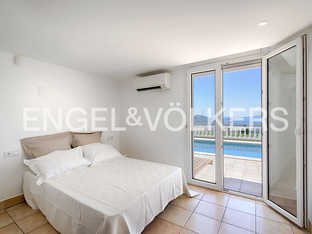 3 soveværelse Lejlighed til salg i El Mas Fumats med swimmingpool garage - € 665.000 (Ref: 9005685)