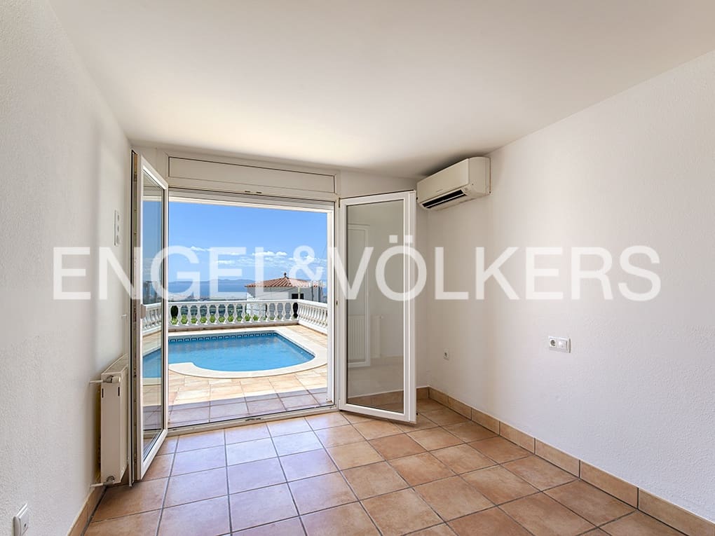 3 soveværelse Lejlighed til salg i El Mas Fumats med swimmingpool garage - € 665.000 (Ref: 9005685)