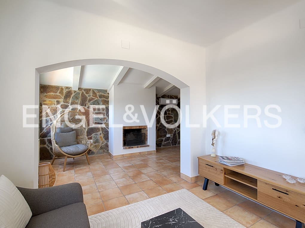 3 soveværelse Lejlighed til salg i El Mas Fumats med swimmingpool garage - € 665.000 (Ref: 9005685)