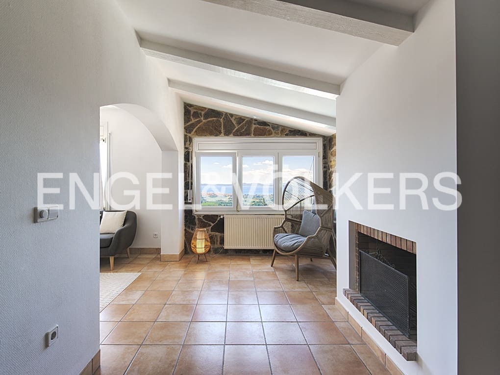 3 soveværelse Lejlighed til salg i El Mas Fumats med swimmingpool garage - € 665.000 (Ref: 9005685)