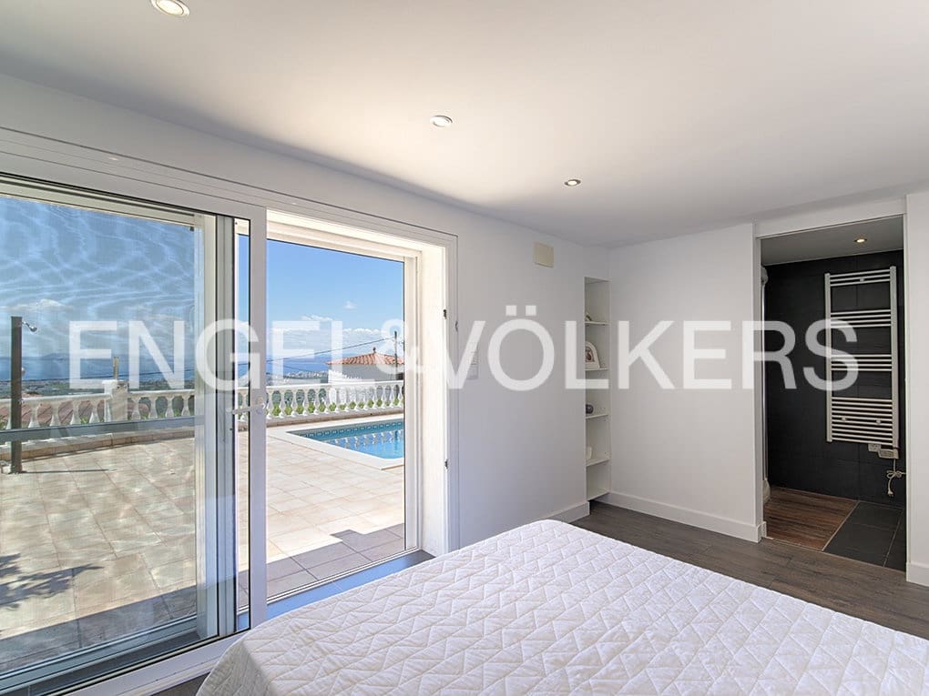 3 soveværelse Lejlighed til salg i El Mas Fumats med swimmingpool garage - € 695.000 (Ref: 9005685)