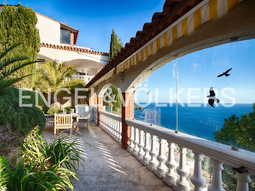 4 soveværelse Villa til salg i Roses med swimmingpool garage - € 1.395.000 (Ref: 9005694)