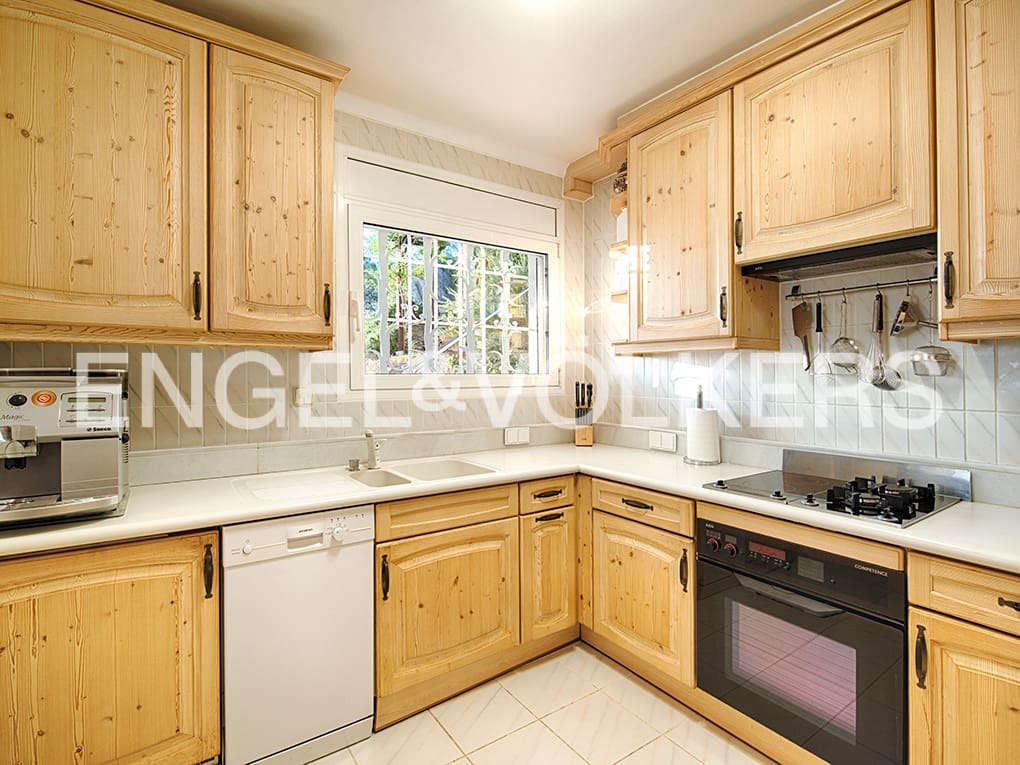 4 soveværelse Villa til salg i Roses med swimmingpool garage - € 1.395.000 (Ref: 9005694)