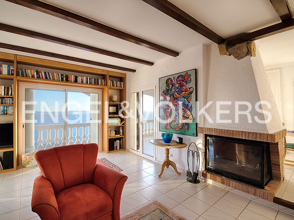 4 soveværelse Villa til salg i Roses med swimmingpool garage - € 1.395.000 (Ref: 9005694)