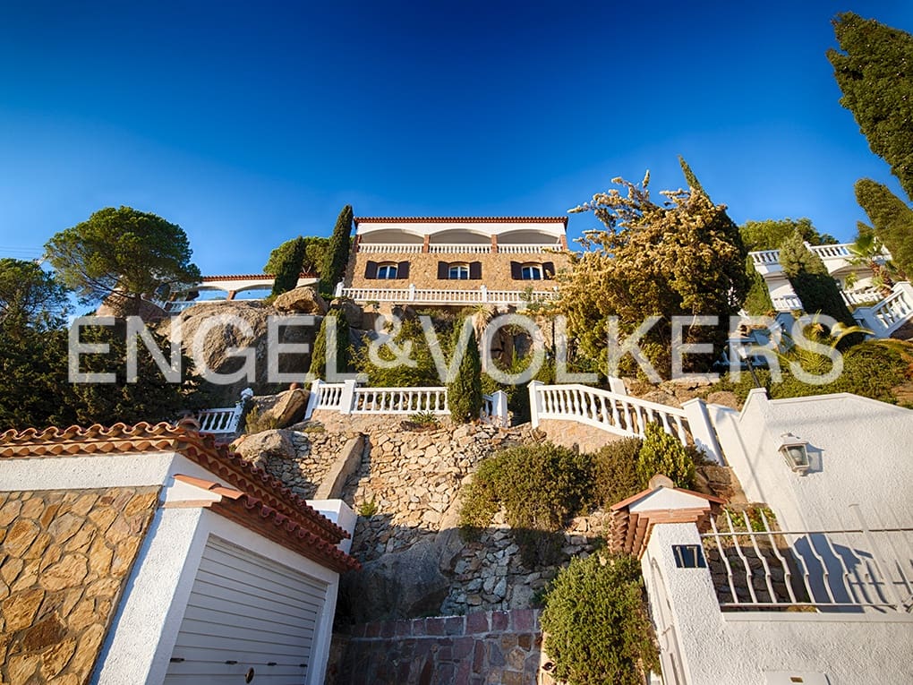 4 soveværelse Villa til salg i Roses med swimmingpool garage - € 1.395.000 (Ref: 9005694)