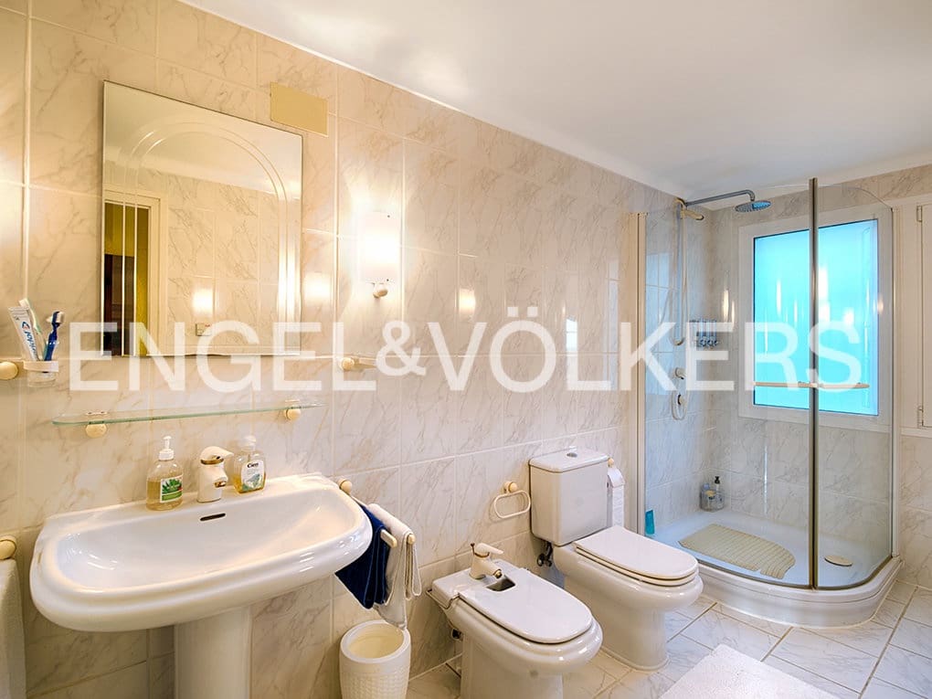 4 bedroom Villa for sale in Roses with pool garage - € 1,295,000 (Ref: 9005694)