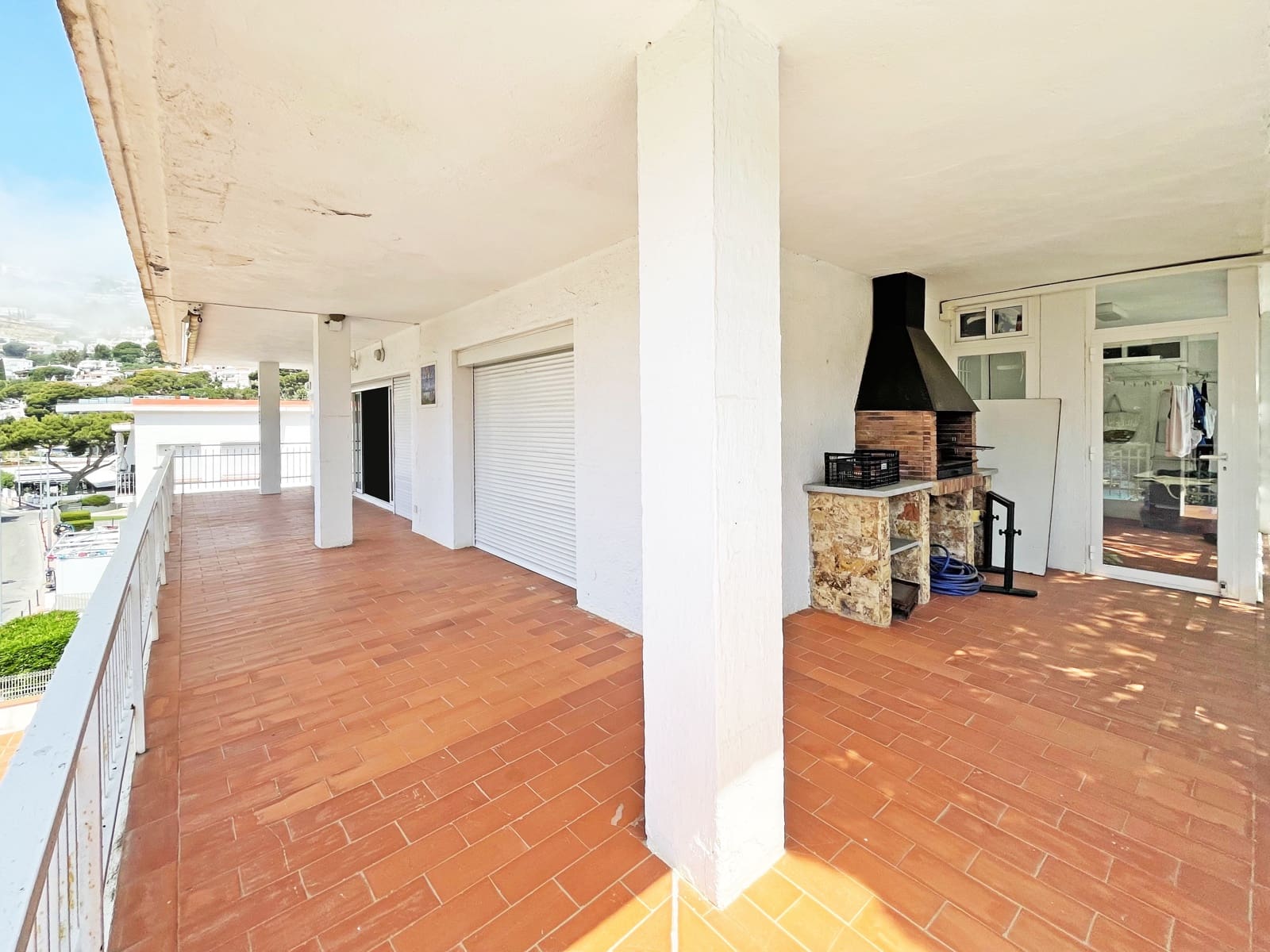 9 soveværelse Lejlighed til salg i Roses med garage - € 1.850.000 (Ref: 9005696)