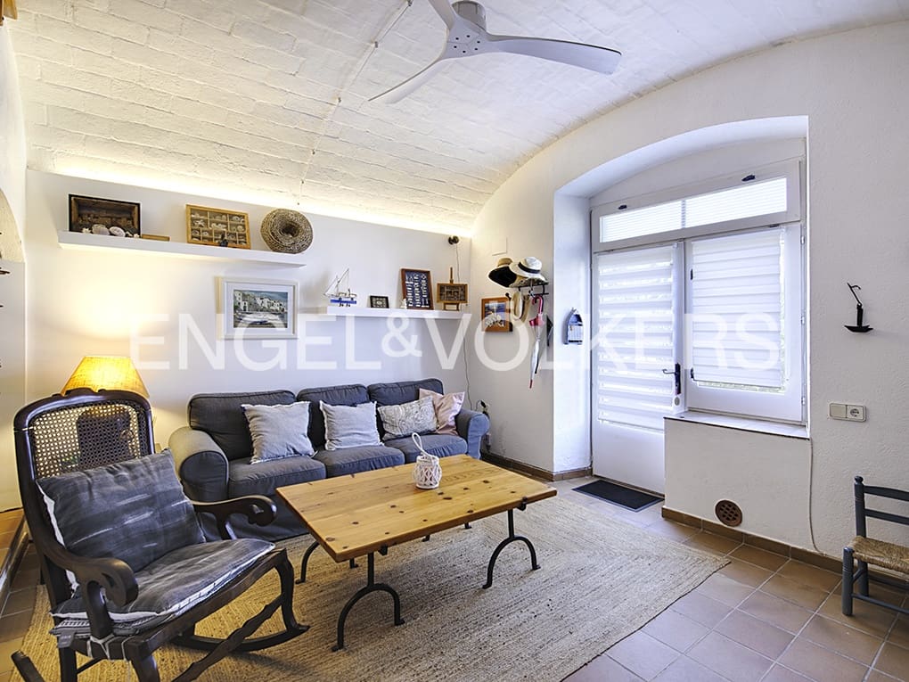 3 soveværelse Byhus til salg i Cadaques - € 650.000 (Ref: 9005700)