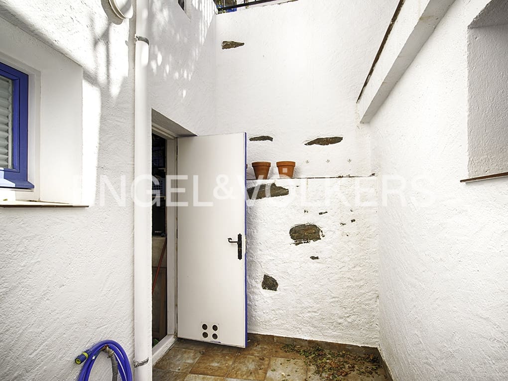 3 soveværelse Byhus til salg i Cadaques - € 650.000 (Ref: 9005700)