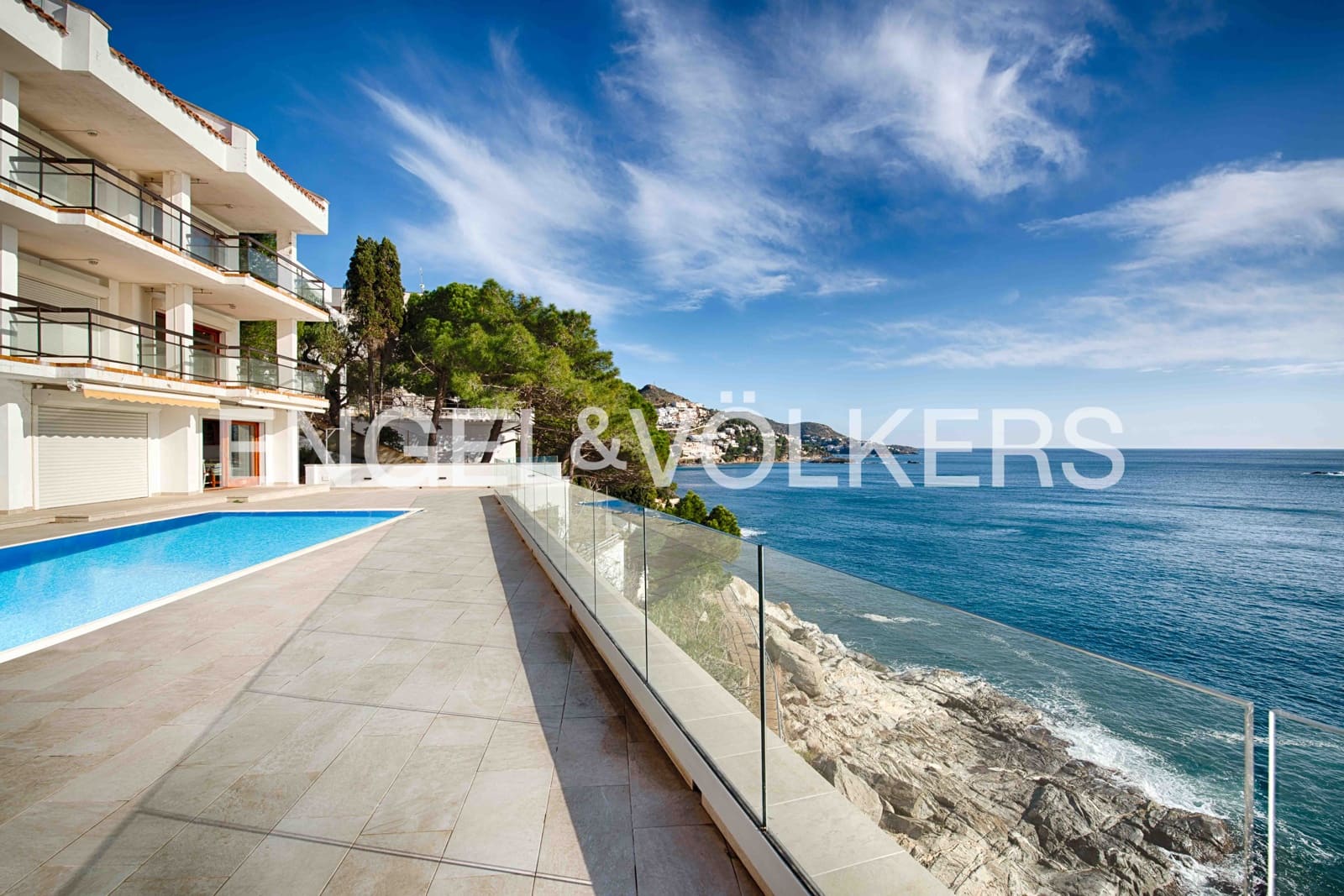 4 soveværelse Rækkehus til salg i Roses med swimmingpool garage - € 640.000 (Ref: 9005704)